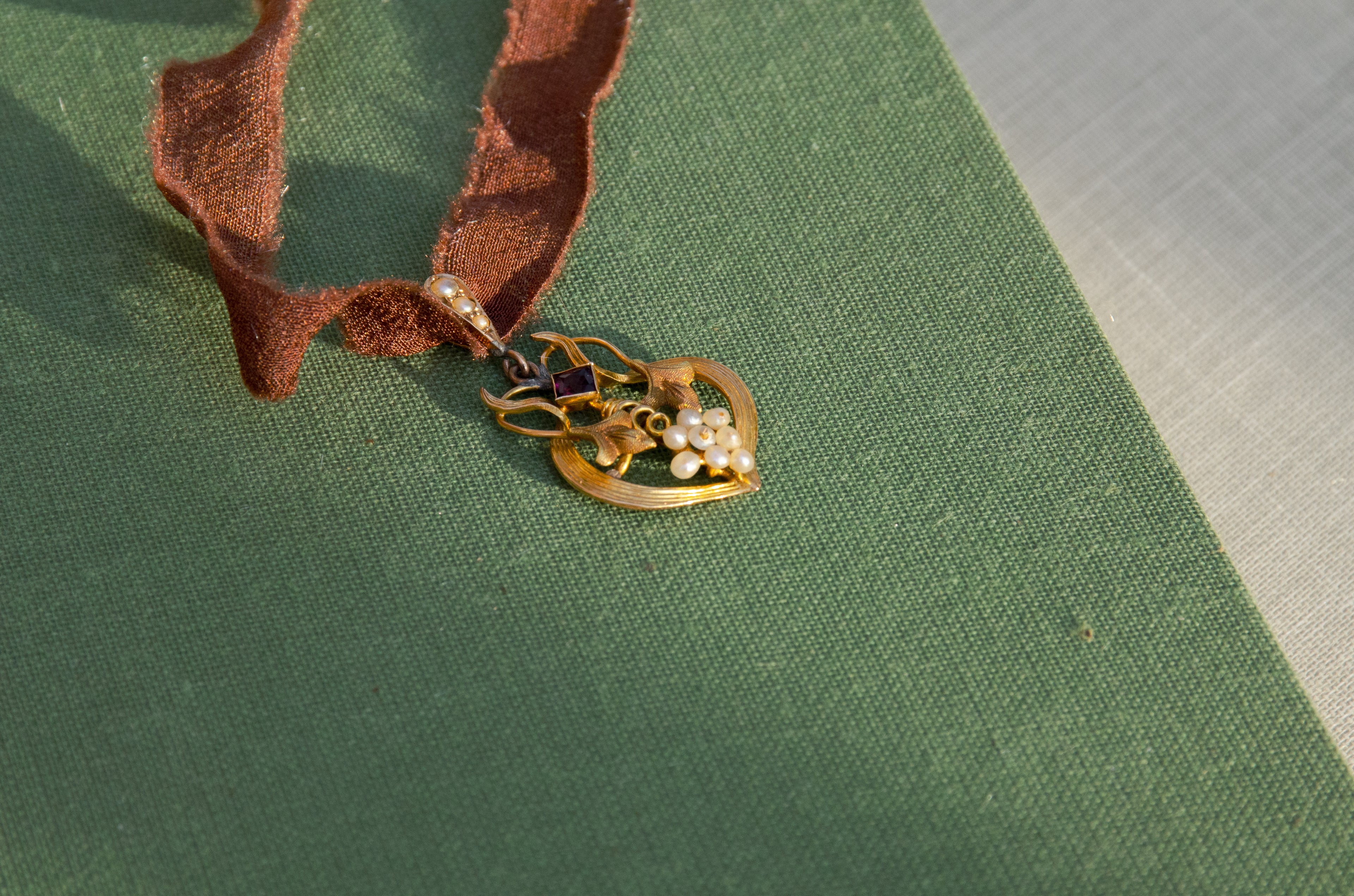 Art Nouveau Amethyst & Seed Pearl Lavalier Pendant