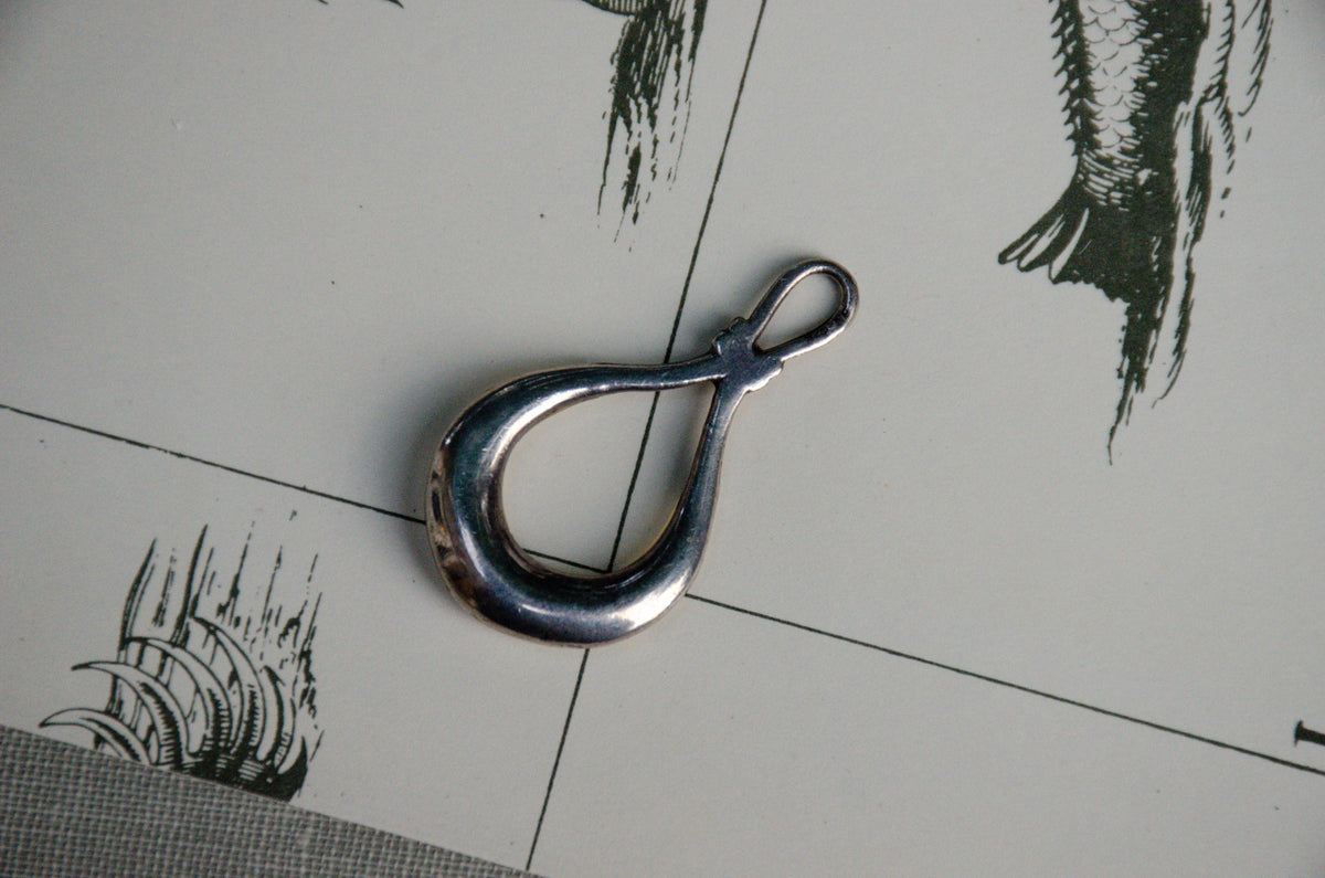Vintage Mother of Pearl Inlay Knot Pendant